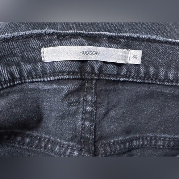 Hudson Harlow Ultra High-Rise Cigarette Petite Jean - Picture 12 of 14